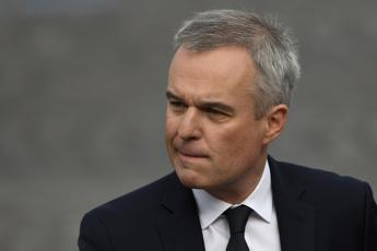 Scandalo aragoste, ministro francese si dimette